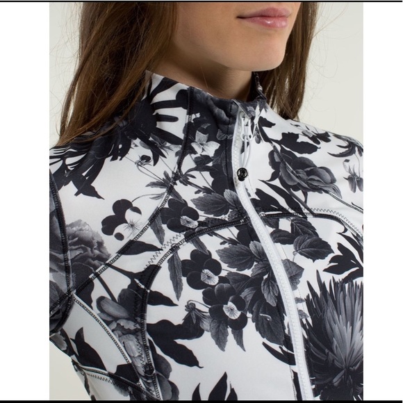 LULULEMON | Forme II Brisk Bloom | Sz 8 - Picture 3 of 11